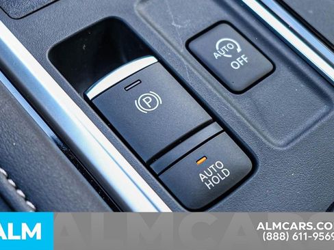 Used 2025 Nissan Pathfinder SV image 50