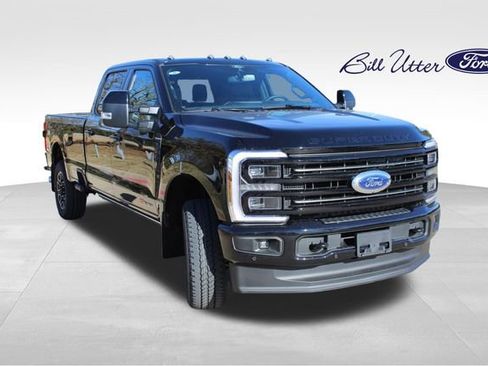 New 2026 Ford F350 Platinum image 2