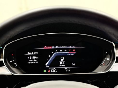 Used 2025 Audi A8 L 3.0T w/ Executive Package image 15