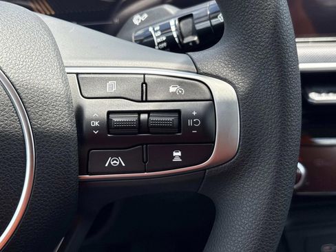 New 2026 Kia K5 LXS FWD image 19
