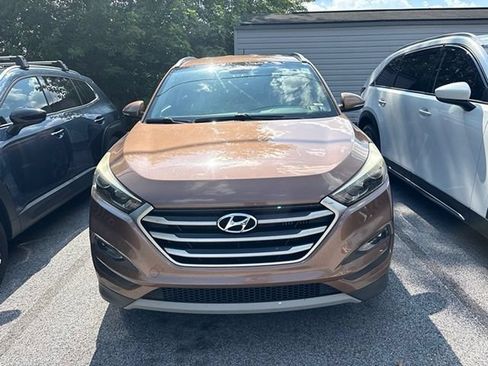 Used 2017 Hyundai Tucson Sport AWD/4WD image 3