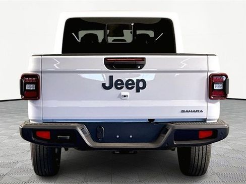 New 2026 Jeep Gladiator Sport image 5