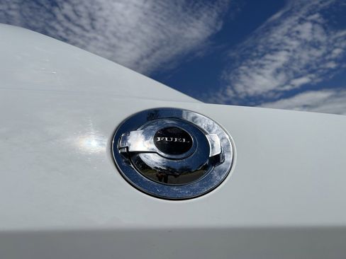 Used 2015 Dodge Challenger SXT w/ Driver Convenience Group image 9