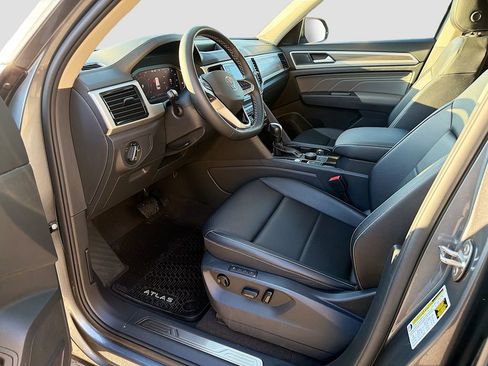 Used 2023 Volkswagen Atlas SEL AWD/4WD image 27