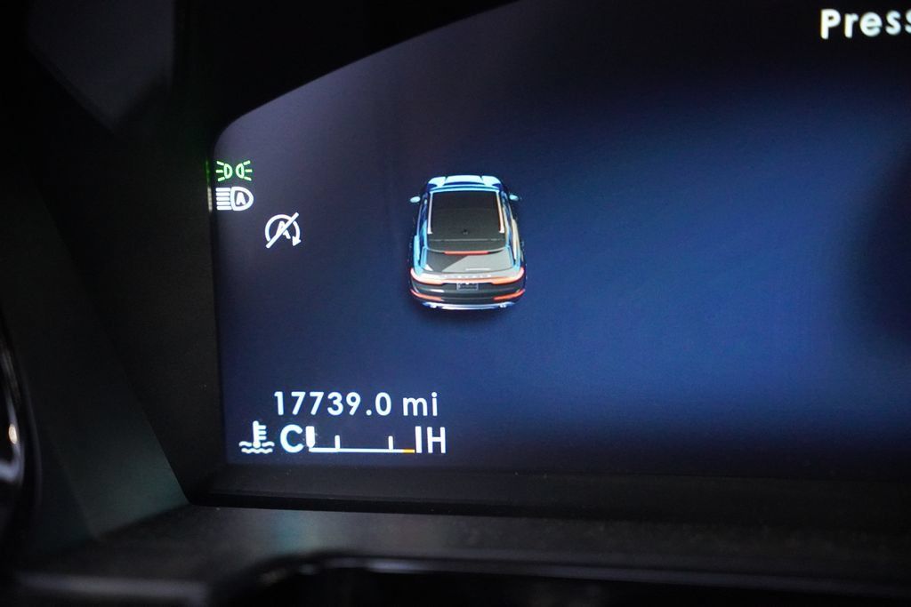Used 2024 Lincoln Corsair Reserve w/ Equipment Group 201A AWD/4WD image 8