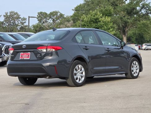 Certified 2025 Toyota Corolla LE FWD image 5