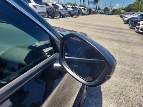 Used 2024 Honda Civic Touring image 8