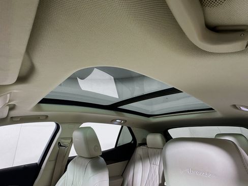 Used 2023 Buick Envision Avenir image 6