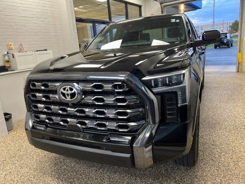 Used 2023 Toyota Tundra Platinum image 5