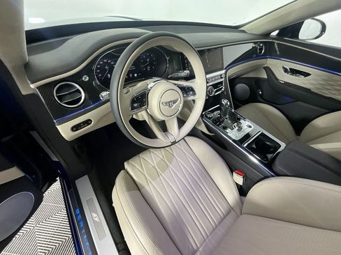 Used 2023 Bentley Flying Spur S V8 image 15