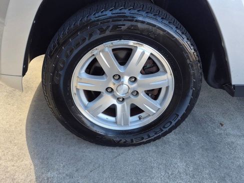 Used 2009 Jeep Grand Cherokee Limited image 26