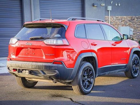 Used 2019 Jeep Cherokee Trailhawk w/ Cold Weather Group AWD/4WD image 8