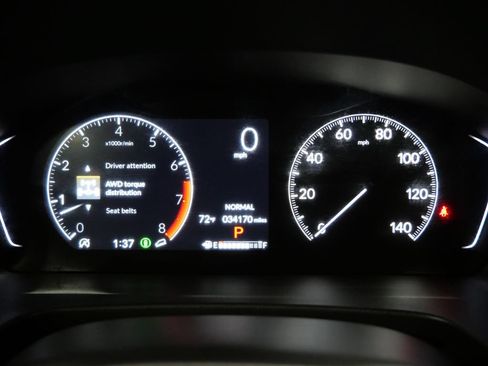 Used 2025 Honda Pilot TrailSport image 16