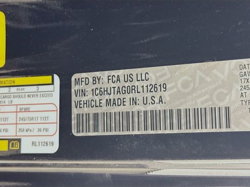 Used 2024 Jeep Gladiator Sport image 19