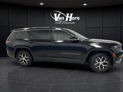 Used 2023 Jeep Grand Cherokee L Limited AWD/4WD image 8