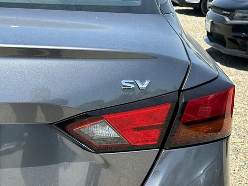 Used 2022 Nissan Altima 2.5 SV w/ SV Premium Package FWD image 13