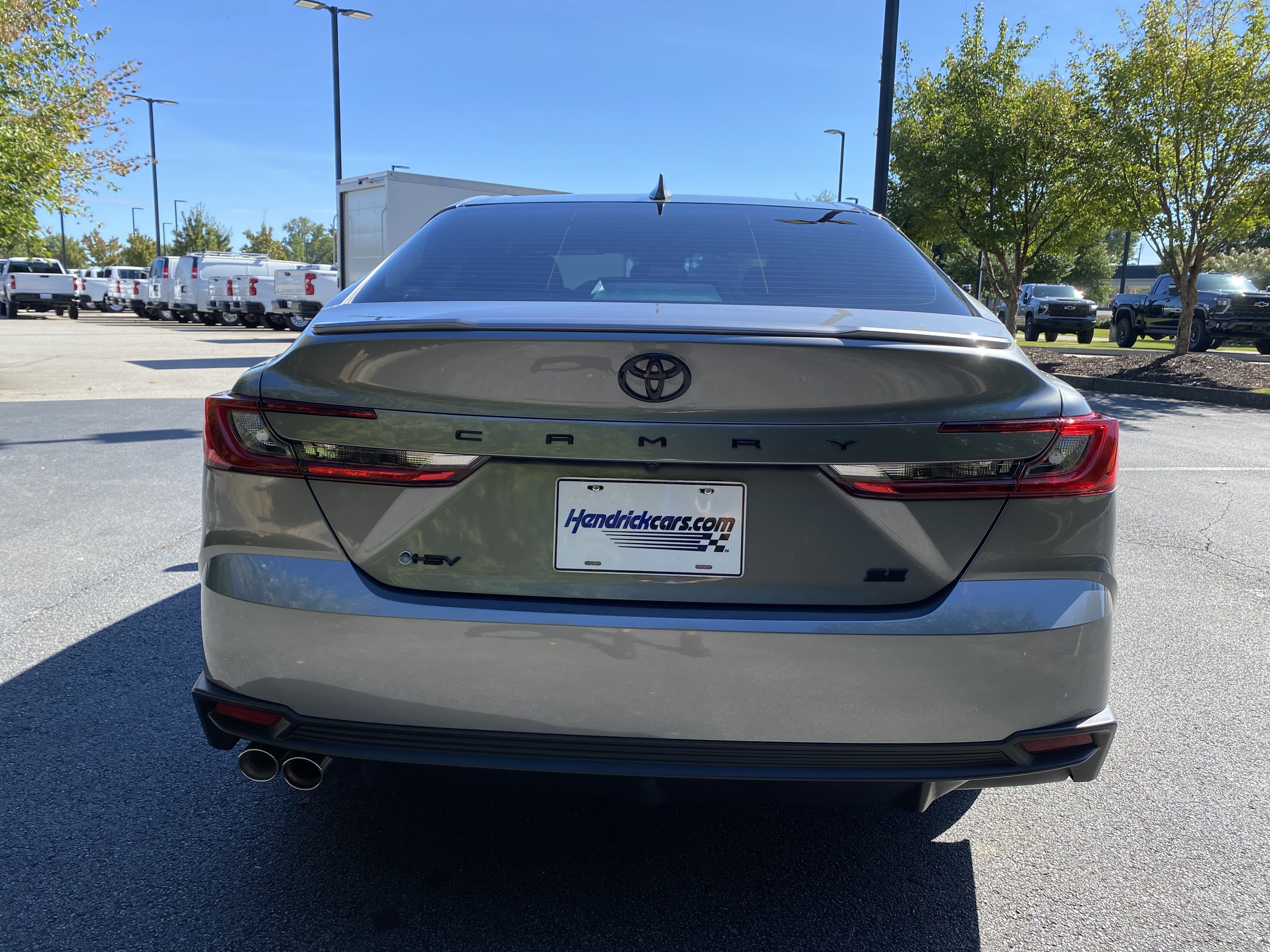 Used 2026 Toyota Camry SE FWD image 8