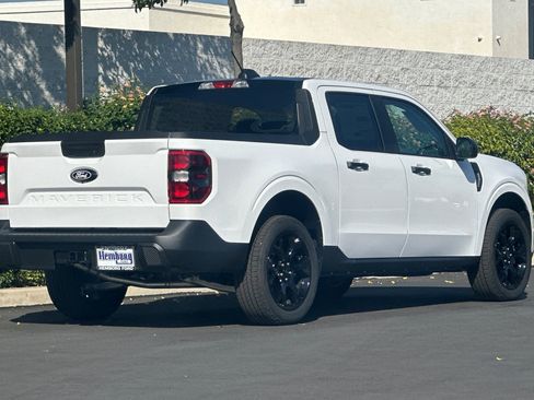 New 2025 Ford Maverick XLT w/ Black Appearance Package image 4