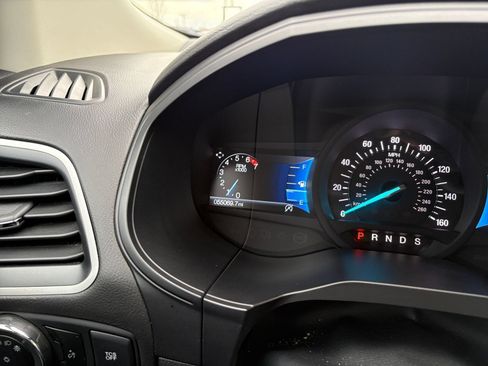 Used 2024 Ford Edge SEL AWD/4WD image 35
