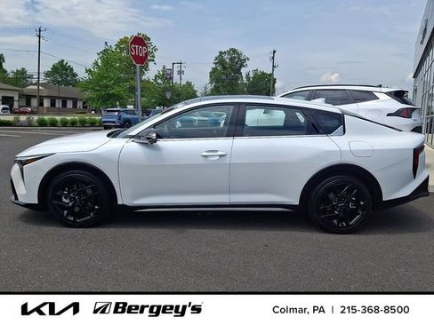 Certified 2025 Kia K4 GT-Line Turbo FWD image 9