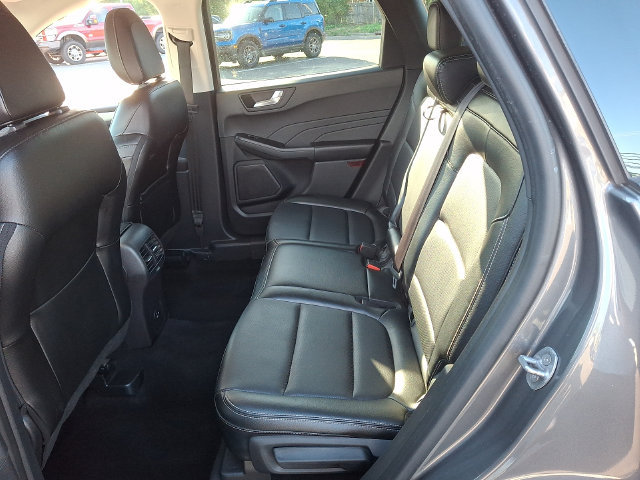 Certified 2022 Ford Escape SEL FWD image 10