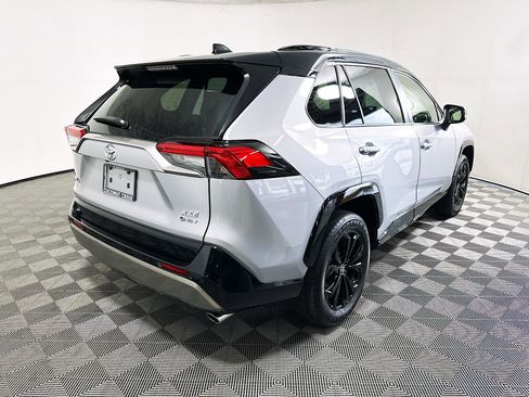 Used 2025 Toyota RAV4 XSE w/ Advanced Technology Package AWD/4WD image 3