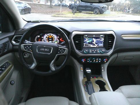 Used 2019 GMC Acadia Denali w/ Technology Package image 32