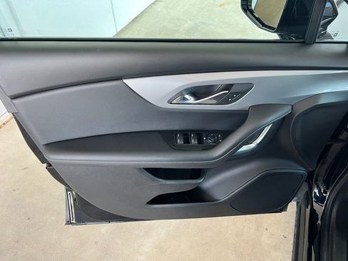 Used 2025 Chevrolet Blazer LT image 15