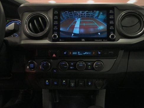 Certified 2023 Toyota Tacoma TRD Off-Road image 25