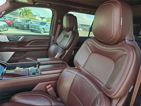 Used 2019 Lincoln Navigator Black Label w/ Cargo Package image 19