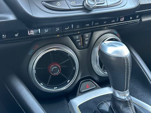 Used 2016 Chevrolet Camaro SS RWD image 30