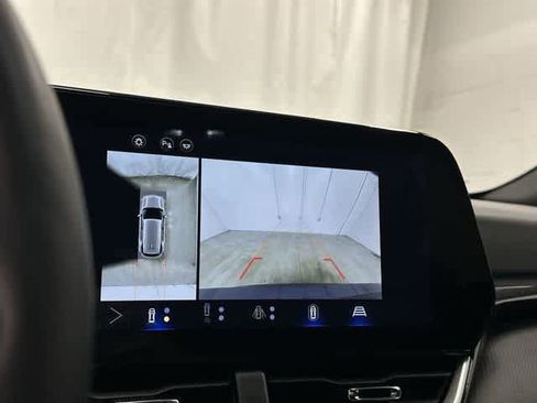 Used 2025 Chevrolet Equinox LT w/ Convenience Package II image 22