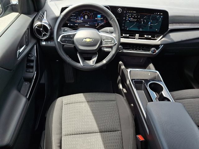 Used 2025 Chevrolet Equinox LT AWD/4WD image 11