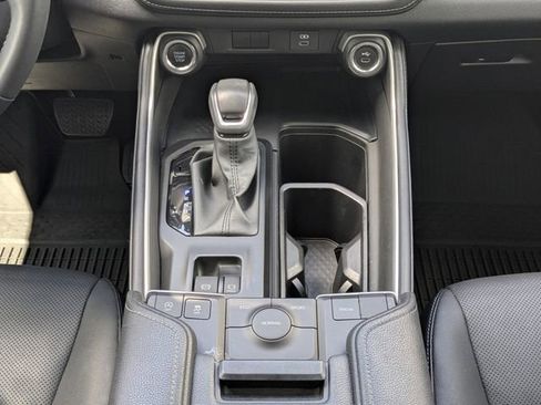 Used 2025 Toyota Grand Highlander FWD image 23