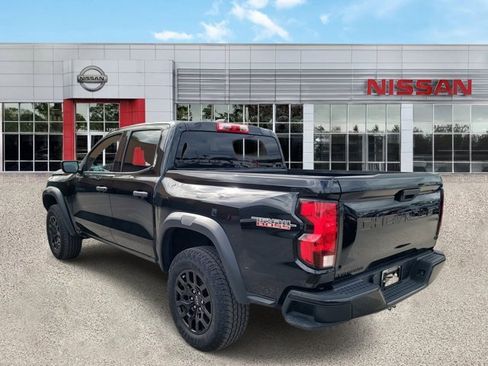 Used 2023 Chevrolet Colorado Trail Boss image 6