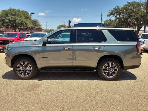 Used 2024 Chevrolet Tahoe Z71 w/ Luxury Package AWD/4WD image 2