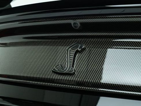 Used 2021 Ford Mustang Shelby GT500 w/ Carbon Fiber Track Pack image 16