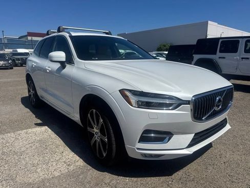Used 2020 Volvo XC60 T6 Inscription w/ Protection Package Premier AWD/4WD image 3