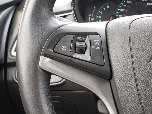 Used 2022 Chevrolet Trax LT w/ Driver Confidence Package AWD/4WD image 20