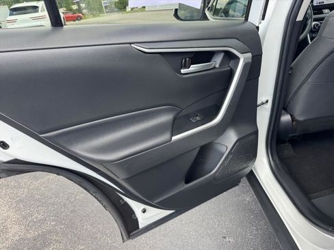 Used 2023 Toyota RAV4 XLE FWD image 16