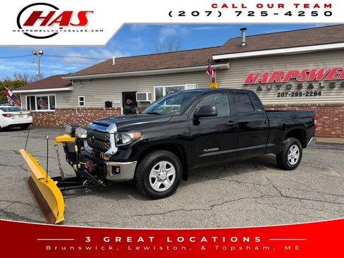 Used 2018 Toyota Tundra SR5 AWD/4WD image 2