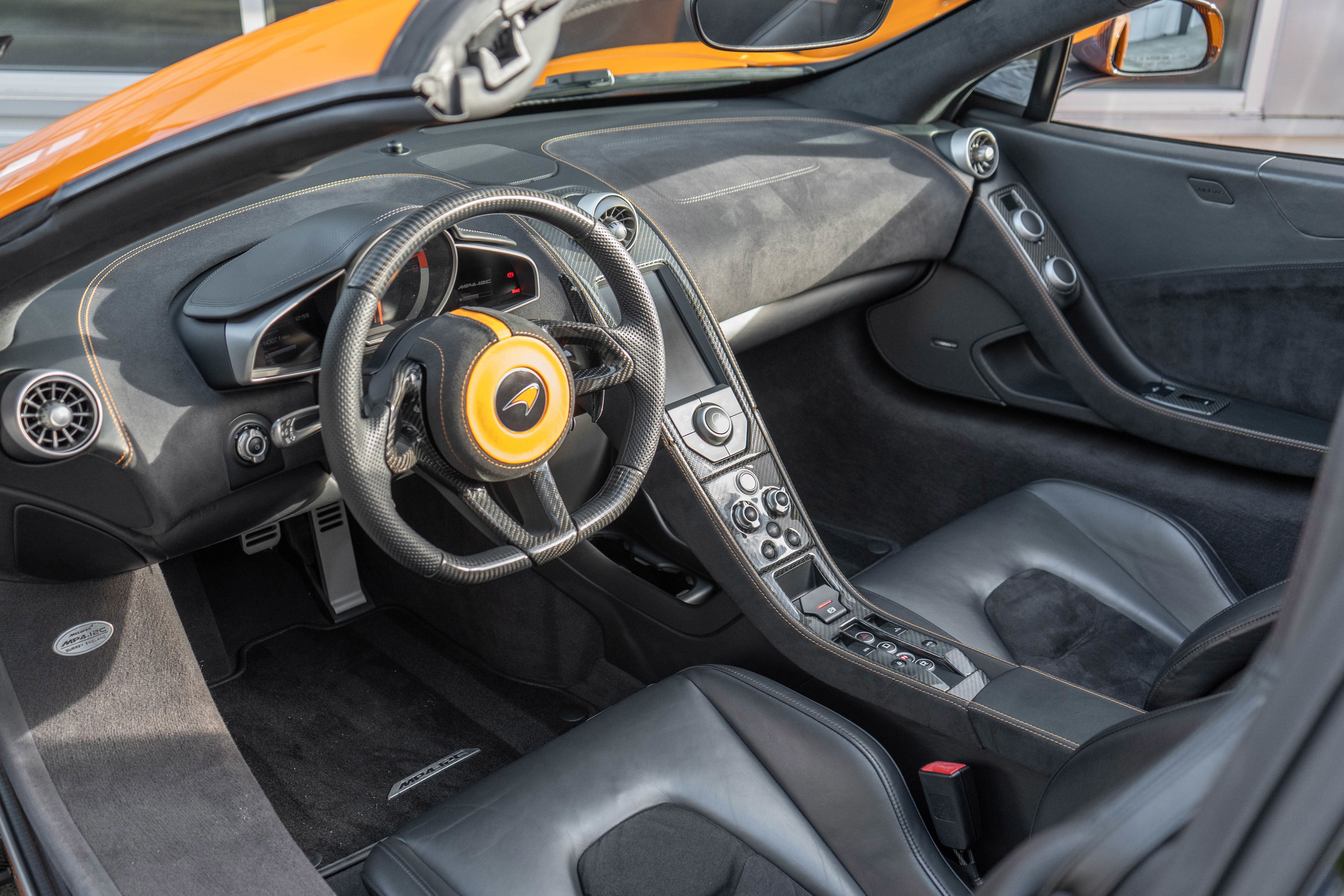Used 2013 McLaren MP4-12C Spider RWD image 11