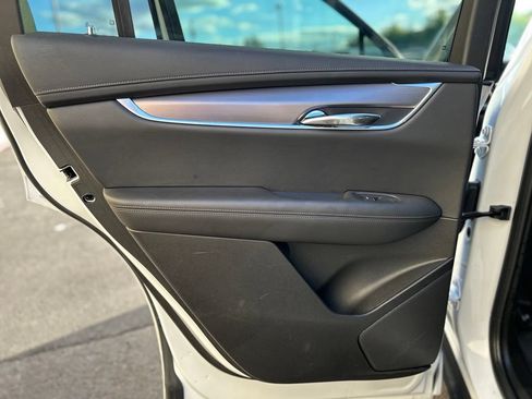 Used 2024 Cadillac XT6 Luxury w/ LPO, Floor Liner Package AWD/4WD image 21