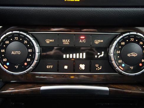 Used 2014 Mercedes-Benz CLS 550 4MATIC image 25