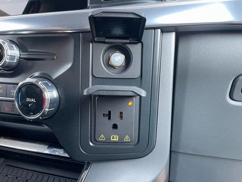 New 2025 Ford F150 Lariat w/ Equipment Group 501A Mid image 37