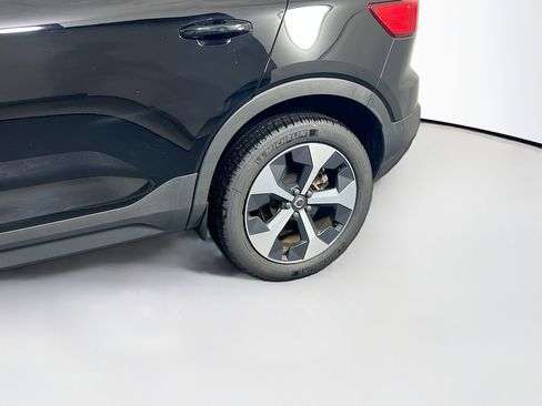 Used 2023 Volvo XC40 B4 Plus w/ Driver Assist Package image 30