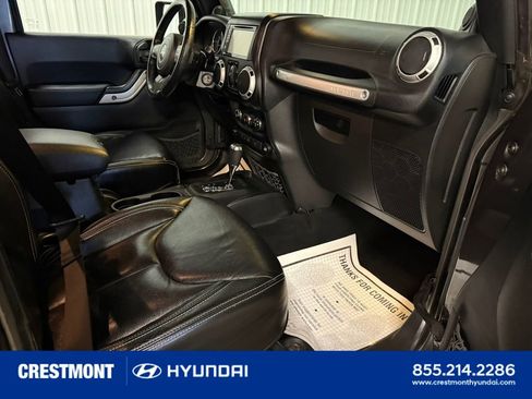 Used 2014 Jeep Wrangler Unlimited Rubicon w/ Max Tow Package AWD/4WD image 29