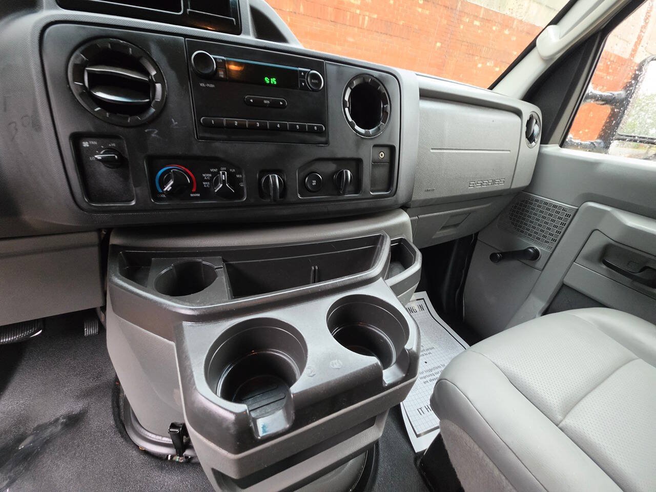 Used 2014 Ford E-350 and Econoline 350 Super Duty RWD image 12