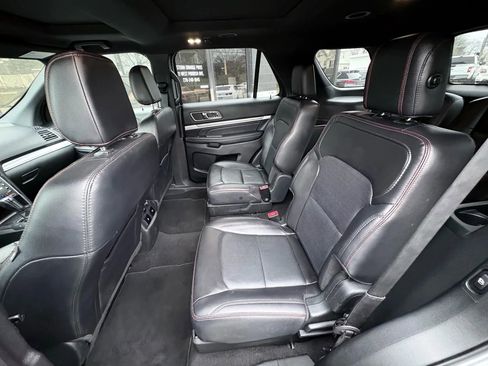 Used 2019 Ford Explorer Sport w/ Equipment Group 401A AWD/4WD image 14
