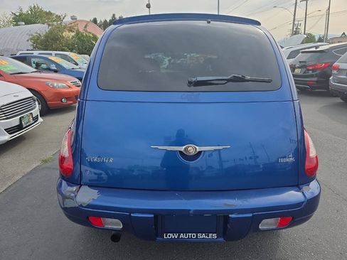Used 2008 Chrysler PT Cruiser Touring FWD image 4